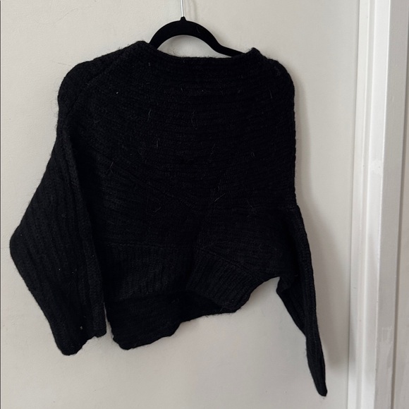 Cult Gaia Lea Knit Off the Shoulder Sweater NWT - Picture 7 of 8